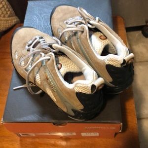 Women’s Merrell Continuum Vibram Hiking shoes